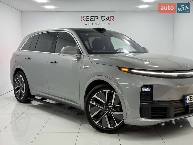 Внедорожник / Кроссовер Li Auto L7 2025 в Одессе
