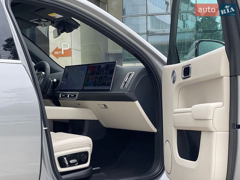 Позашляховик / Кросовер Li Auto L7 2025 в Києві