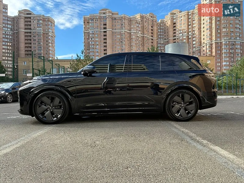 Li Auto L7 2025