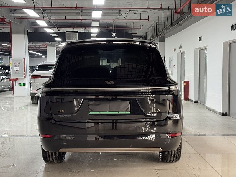 Внедорожник / Кроссовер Li Auto L9 2025 в Киеве