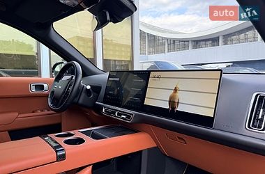 Позашляховик / Кросовер Li Auto L9 2023 в Києві фото 32 Позашляховик / Кросовер Li Auto L9 2023 в Києві