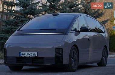 Минивэн Li Auto MEGA 2025 в Киеве
