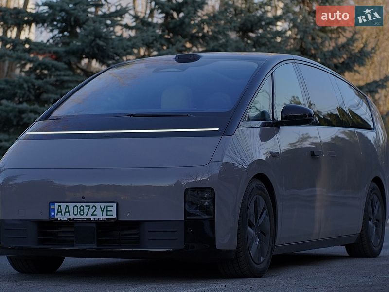 Минивэн Li Auto MEGA 2025 в Киеве