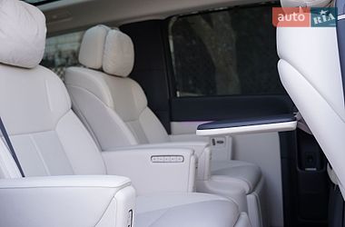 Минивэн Li Auto MEGA 2025 в Киеве