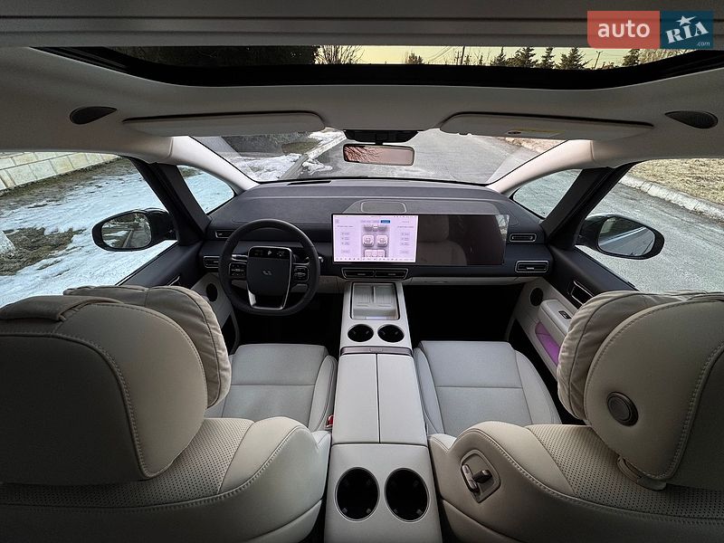 Минивэн Li Auto MEGA 2025 в Киеве