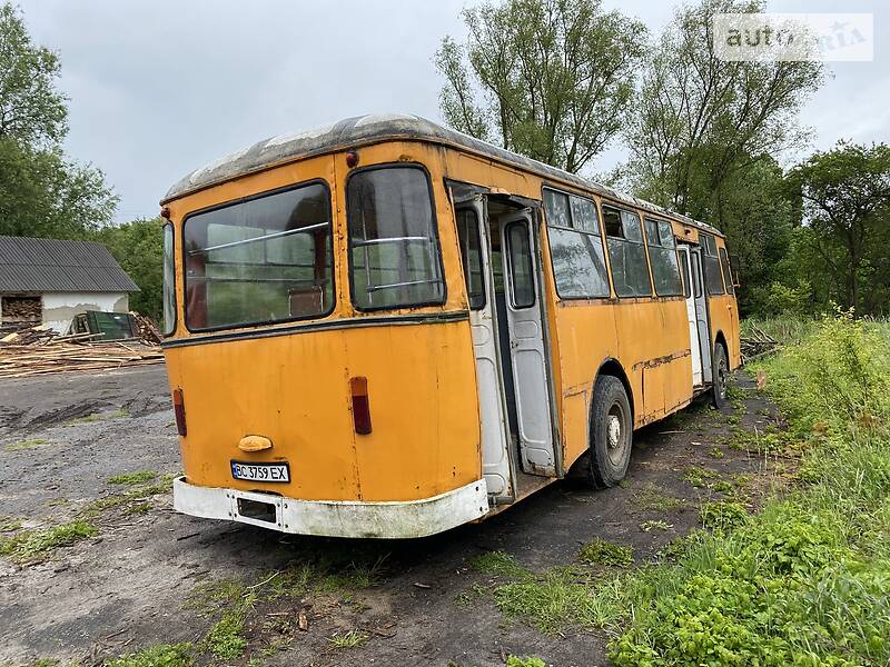 Міський автобус ЛіАЗ 677 1980 в Львові