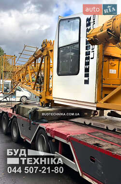 Башенный кран Liebherr 112 EC-H 2000 в Киеве