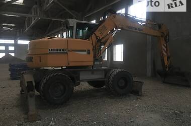 Экскаватор погрузчик Liebherr 312 2002 в Сторожинце