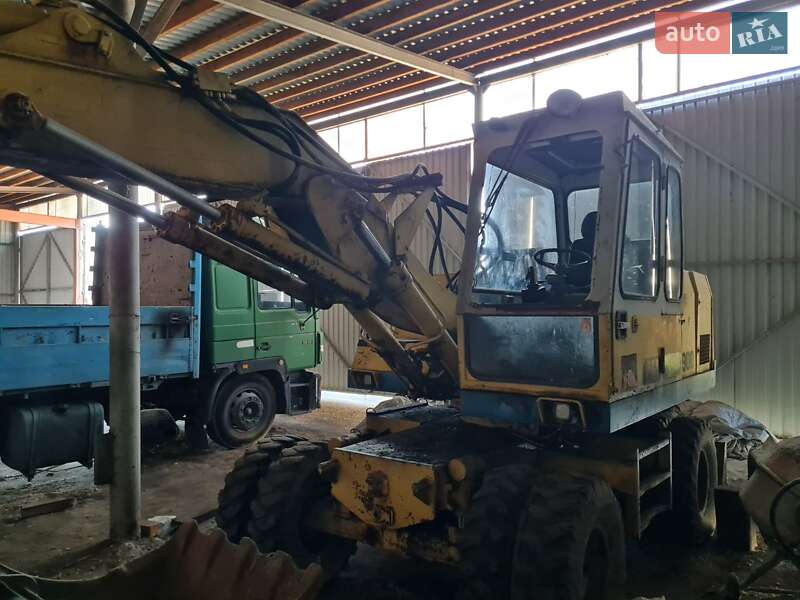 Экскаватор погрузчик Liebherr 900 Litronic 1998 в Львове