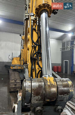 Гусеничный экскаватор Liebherr 900 Litronic 2005 в 