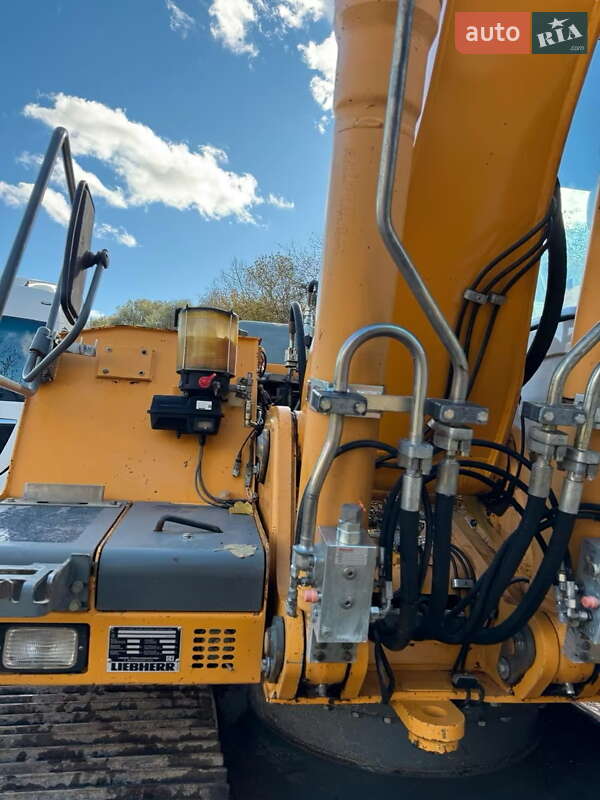 Гусеничний екскаватор Liebherr 900 Litronic 2008 в Чернівцях