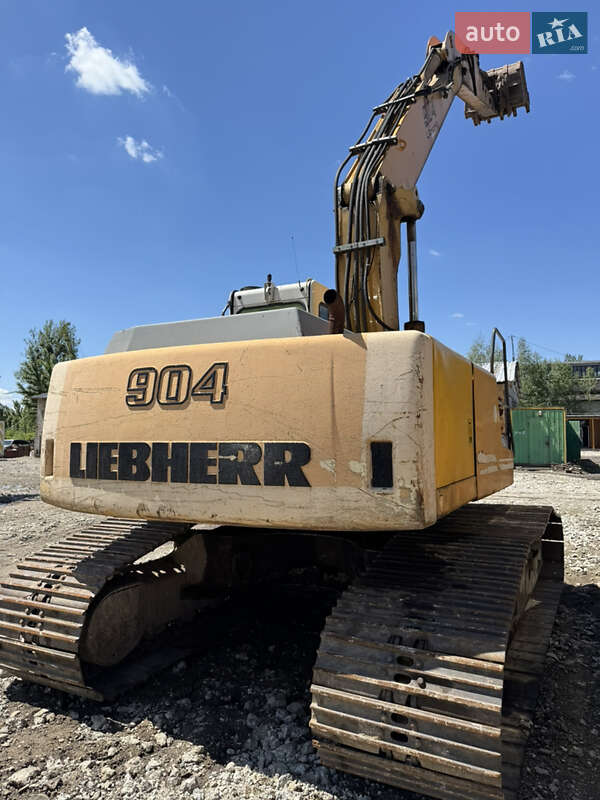 Гусеничный экскаватор Liebherr 904 2004 в Львове
