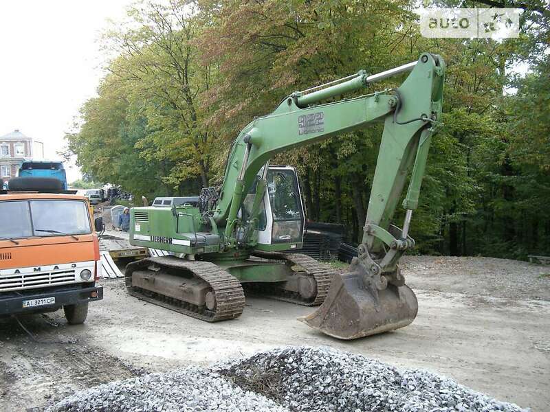 Гусеничный экскаватор Liebherr 922 1997 в Вышгороде