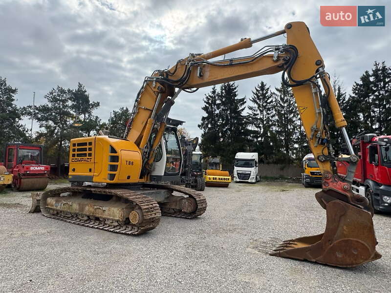 Гусеничный экскаватор Liebherr 924 2012 в Черновцах фото Гусеничный экскаватор Liebherr 924 2012 в Черновцах