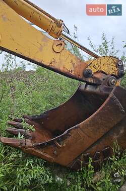 Экскаватор погрузчик Liebherr 942 1988 в 