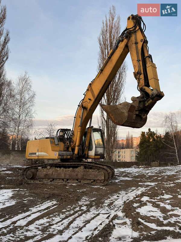 Liebherr 944 2004