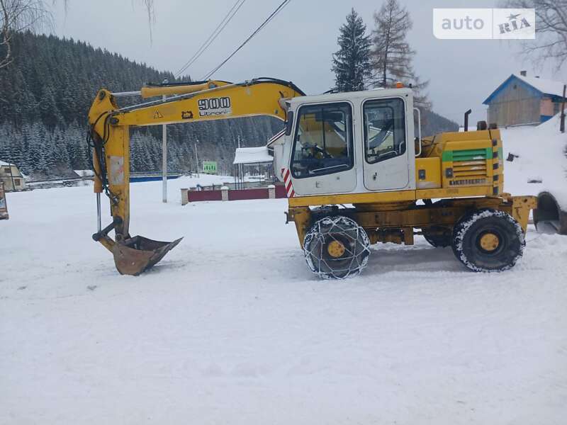 Колесный экскаватор Liebherr A 900 2005 в Путиле