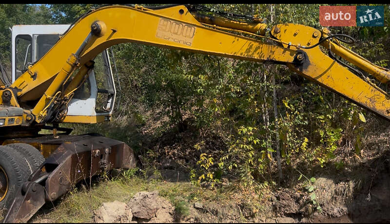 Екскаватор навантажувач Liebherr A 900 1993 в Києві