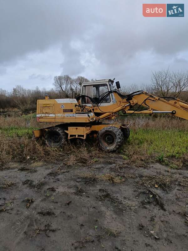 Эвакуатор Liebherr A 902 1990 в Луцке