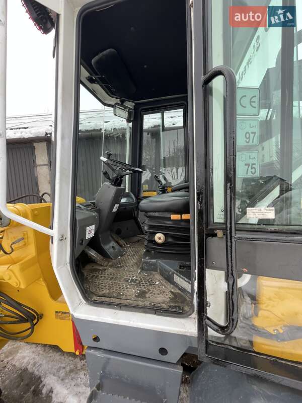 Фронтальный погрузчик Liebherr L 506 1998 в Тернополе