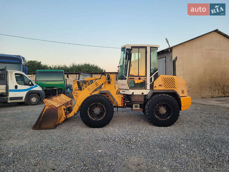Фронтальный погрузчик Liebherr L 508C 1998 в 