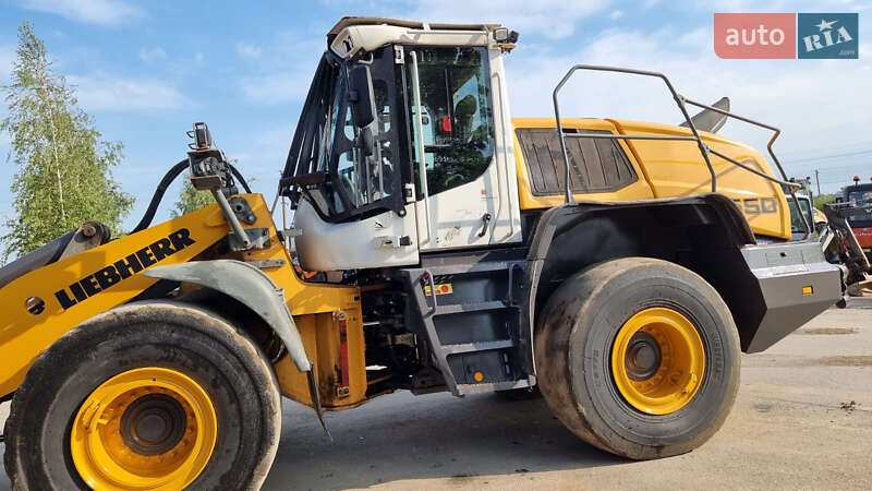 Фронтальні навантажувачі Liebherr L 550 2018 в Одесі