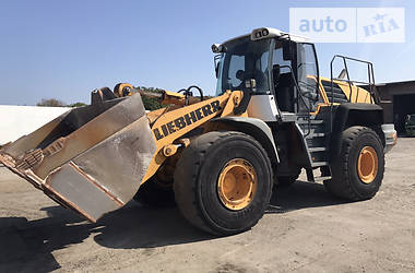 Фронтальный погрузчик Liebherr L 566 2008 в Луцке