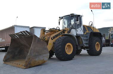 Фронтальный погрузчик Liebherr L 580 2011 в Хусте