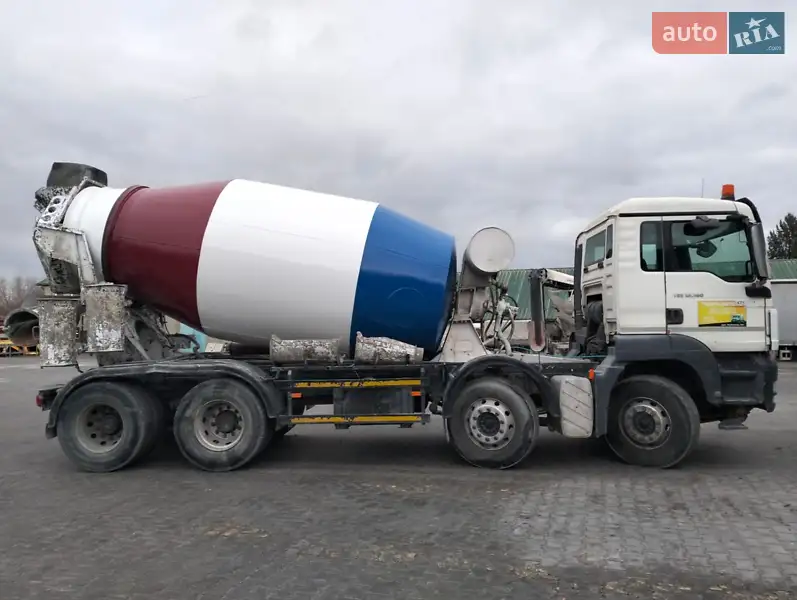 Liebherr LT 2012