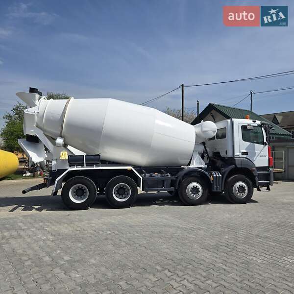 Бетономешалка (Миксер) Liebherr LT 2012 в Бурштыне