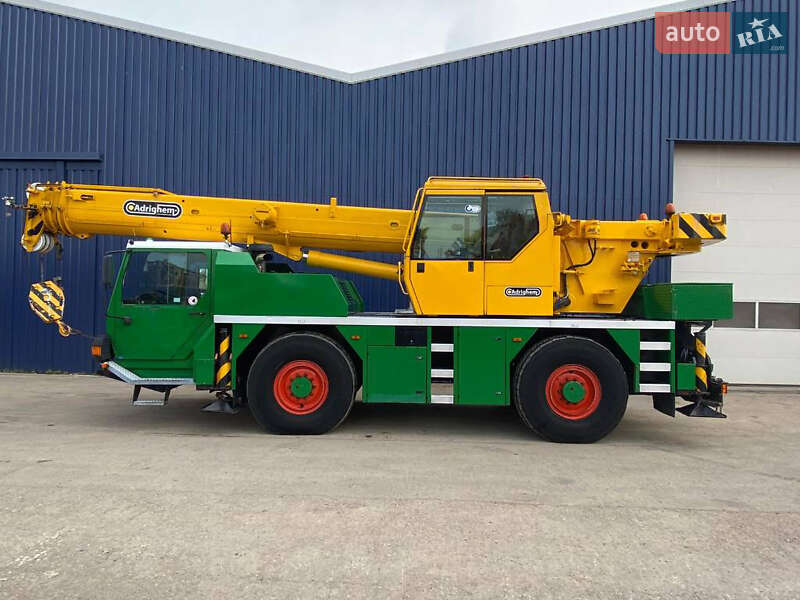 Автокран Liebherr LTM 1030 2000 в Києві