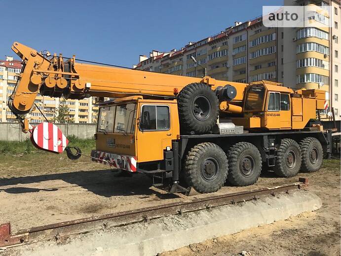 Автокран Liebherr LTM 1982 в Львове
