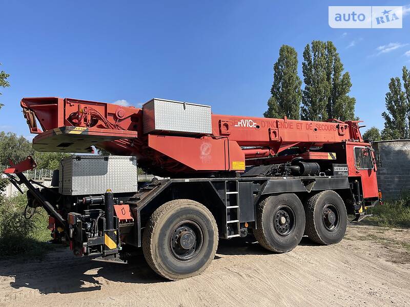 Автокран Liebherr LTM 1993 в Чернігові