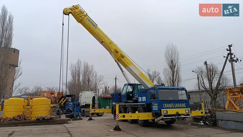 Liebherr LTM 1996