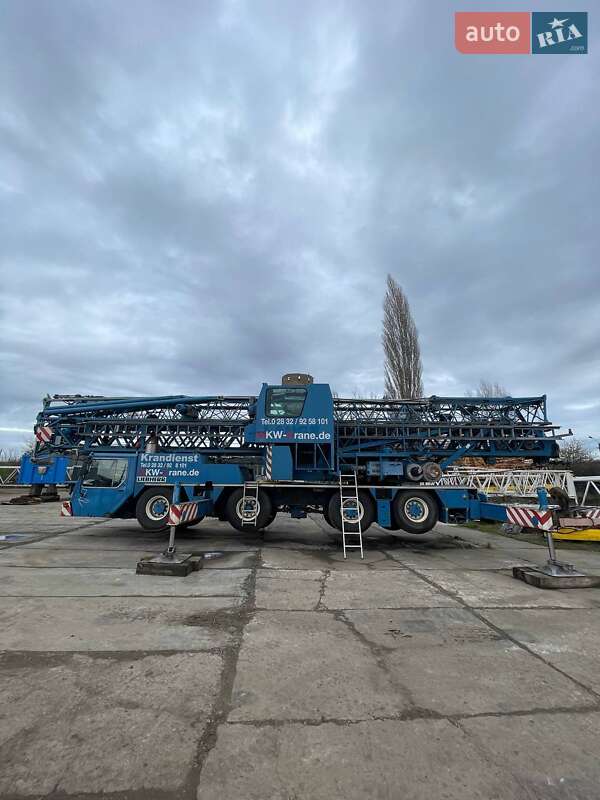 Баштовий кран Liebherr MK 2001 в Одесі