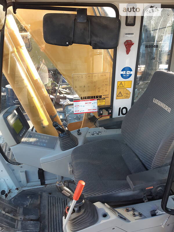 Гусеничный экскаватор Liebherr R 914 2005 в Запорожье
