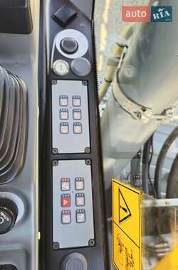 Колесный экскаватор Liebherr R 918 2016 в 