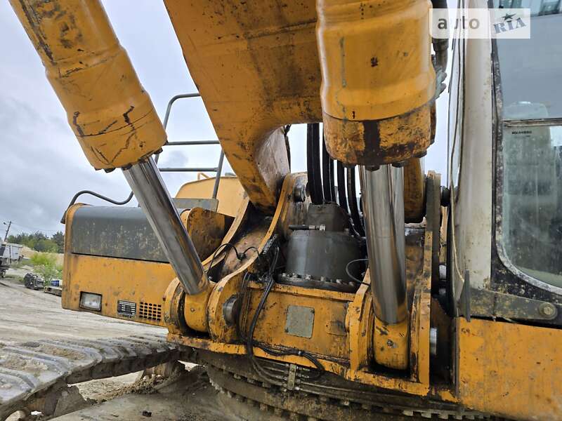 Автомобиль скорой помощи Liebherr R 966 2008 в Стрые