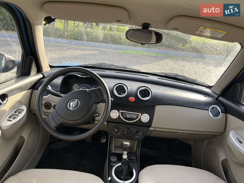 Хэтчбек Lifan 320 2012 в Днепре