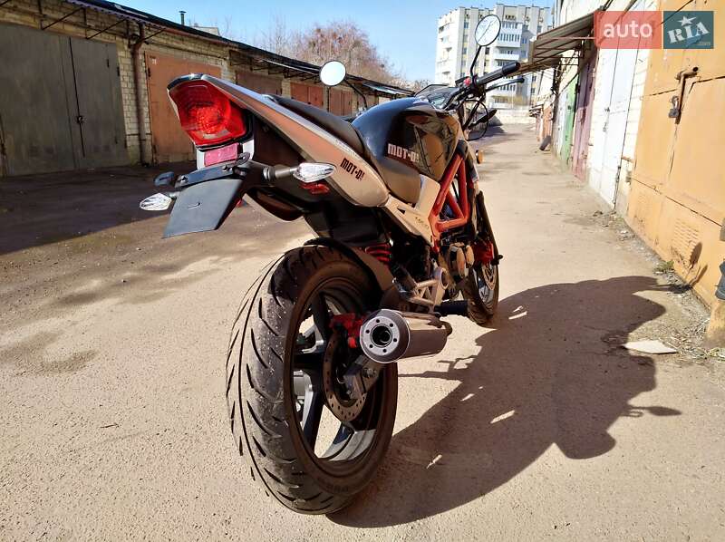 Мотоцикл Без обтікачів (Naked bike) Lifan Dakota 250 2016 в Львові