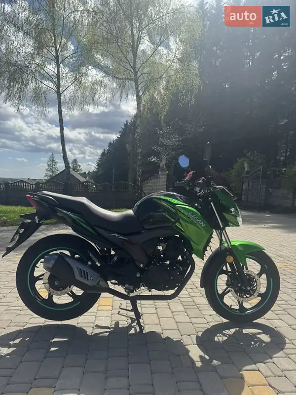 Мотоцикл Классік Lifan KP 200 2023 в 