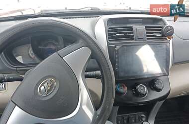 Внедорожник / Кроссовер Lifan X60 2013 в 