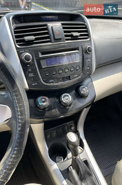 Внедорожник / Кроссовер Lifan X60 2013 в 