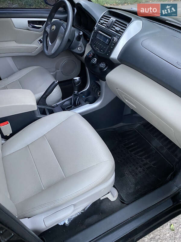 Внедорожник / Кроссовер Lifan X60 2013 в Харькове