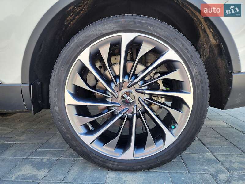 Позашляховик / Кросовер Lincoln Aviator 2021 в Луцьку