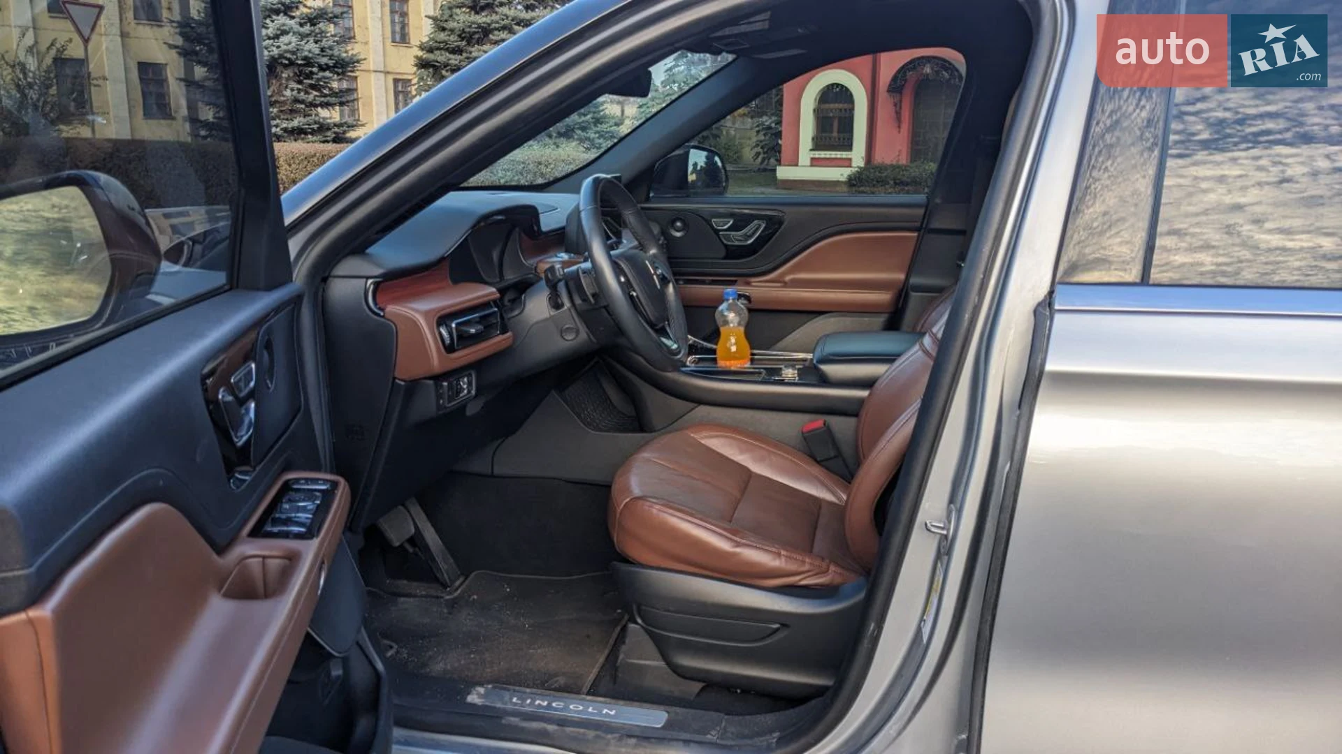 2021 Lincoln Aviator - мініатюра 17