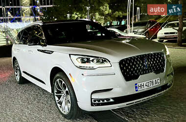Позашляховик / Кросовер Lincoln Aviator 2020 в 