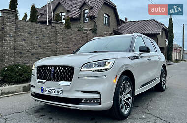 Позашляховик / Кросовер Lincoln Aviator 2020 в 