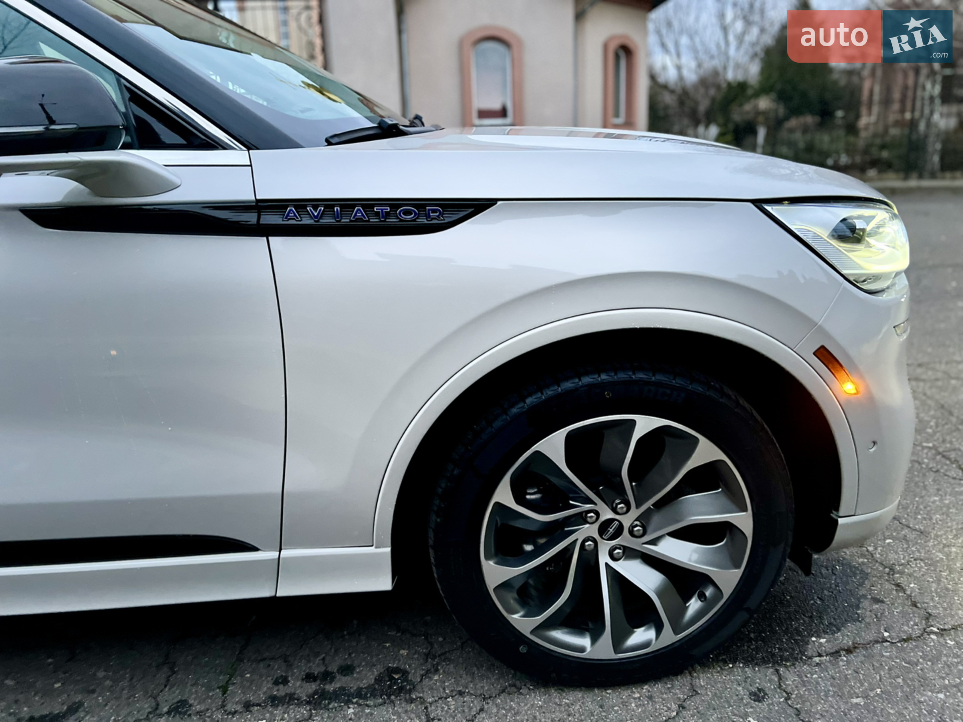 2020 Lincoln Aviator - мініатюра 21