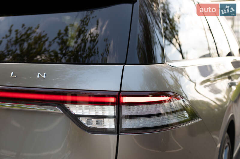 Позашляховик / Кросовер Lincoln Aviator 2020 в Києві